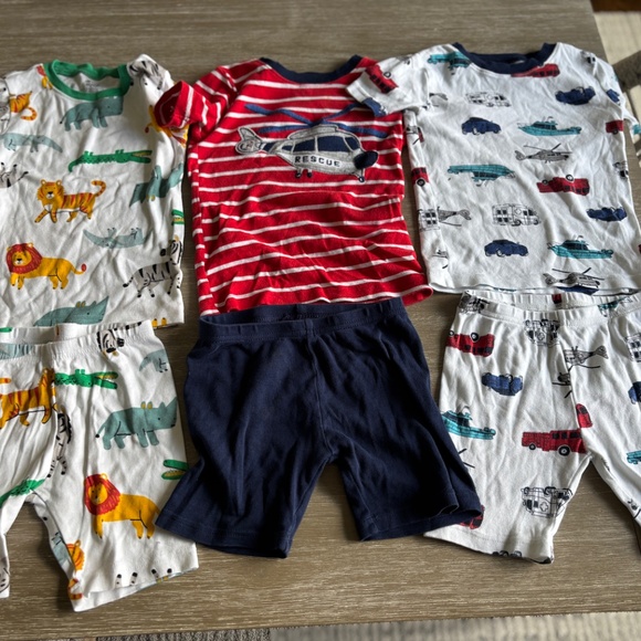 Bundle of toddler boy pajamas / play outfits (4T), 11 sets for summer/fall - EUC - Picture 4 of 5